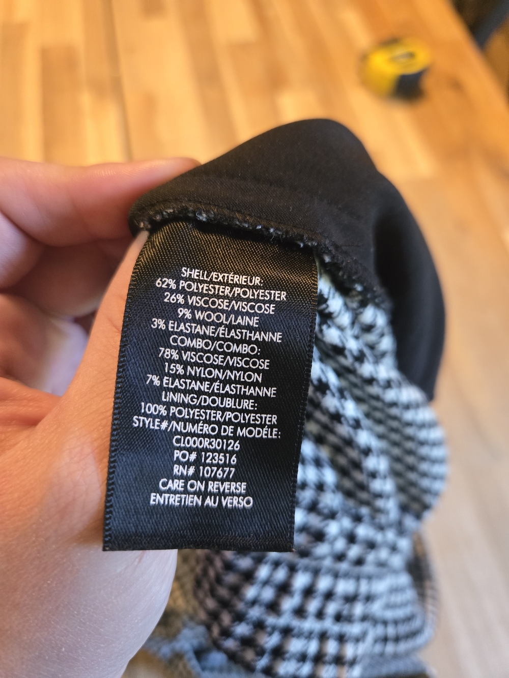 Alice + Olivia Black and White Houndstooth Cargo Joggers - Picture 8 of 10